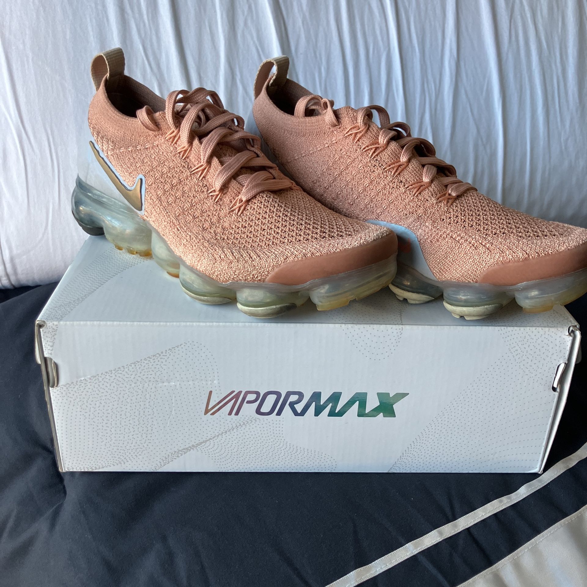 Nike Air Vapormax Flyknit 2