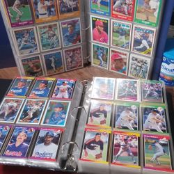 Alot Of Sports Cards