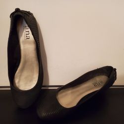 Black Flats Size 7 1/2 Womens Brand A.N.A
