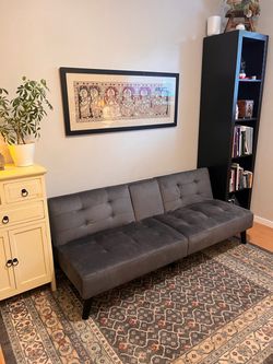 Couch $20 (like new!)