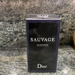 Dior Sauvage Eau De Parfum 