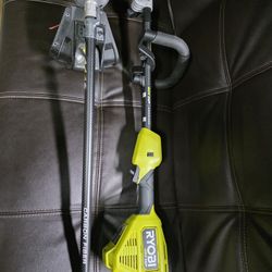 Ryobi 40V HP Brushless 16 in. Attachment Capable Cordless Battery Carbon Fiber Shaft String Trimmer (Tool Only)
