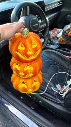 Stacked Jack-O-Lantern Halloween Decoration