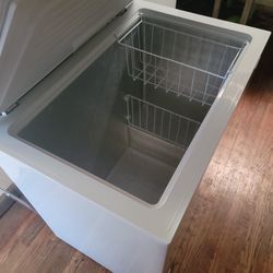 Appliance Deep Freezer