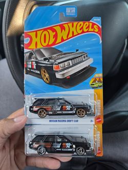 Hotwheel Nissan maxima super treasure hunt