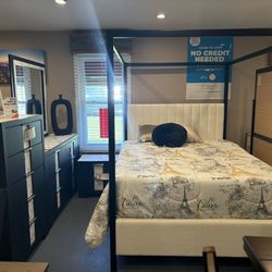 New 5pc Queen Bedroom Set