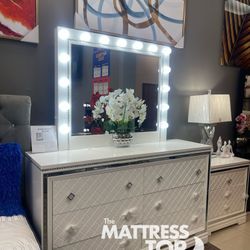 Makeup Vanity Dresser 🤩 Dresser Amplio Perfecto Para Make Up Color Blanco (Only 10 Down Payment)