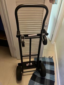 Milwaukee hand truck