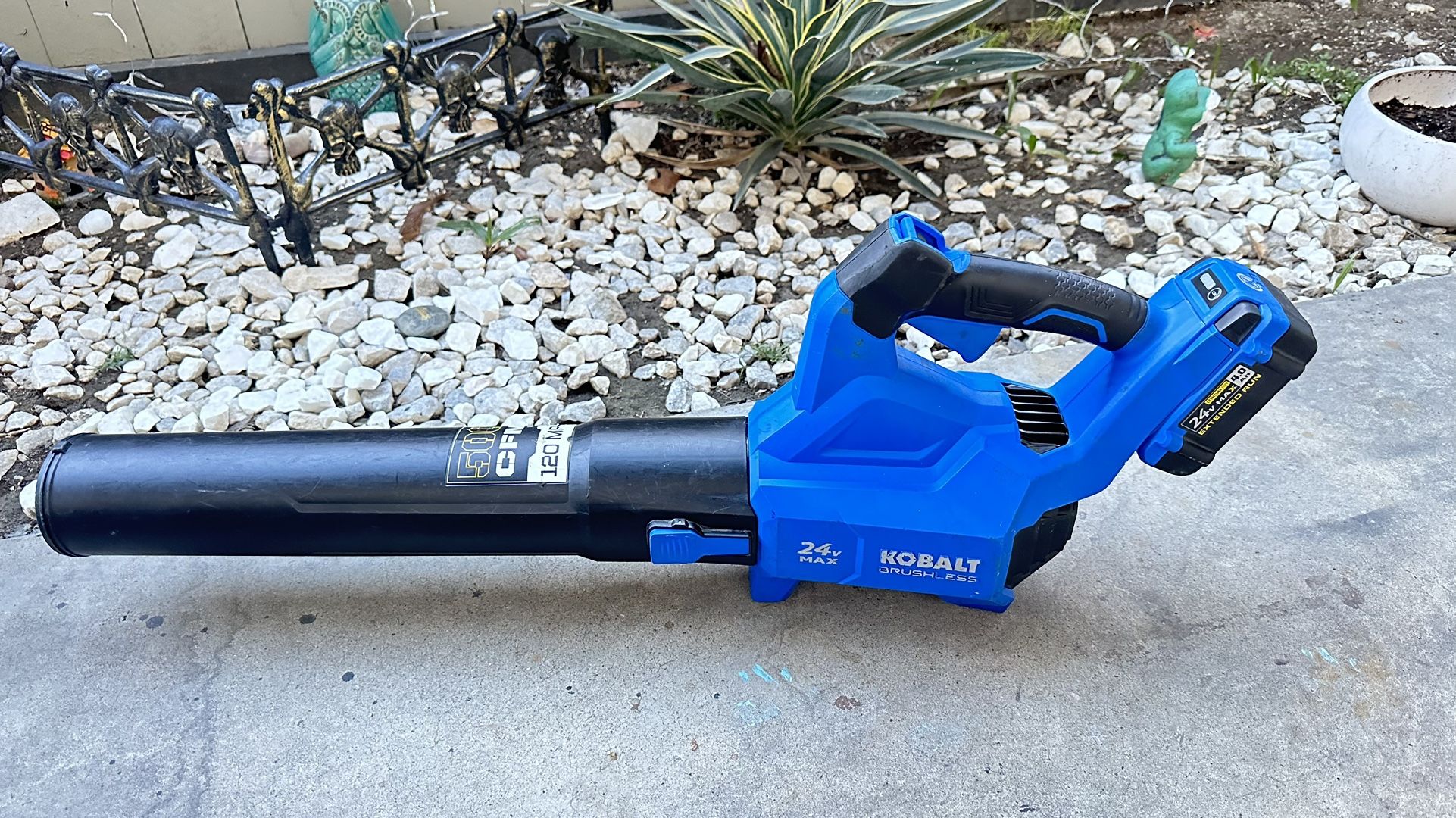 Kobalt 24-Volt Max 120-MPH Brushless Handheld Cordless Electric Leaf Blower