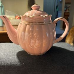 Beautiful Pink and gold Coffee/Tea Pot