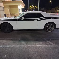 WEEKEND SALE!! DODGE CHALLENGER