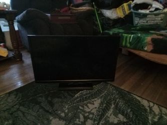 32" Insignia Tv