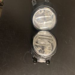 2013 Toyota 4Runner OEM Fog Lights