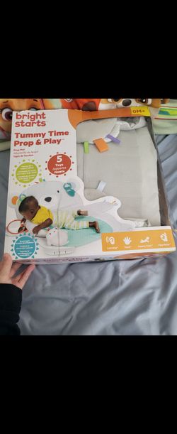 Bright stars tummy time prop play baby activity matt