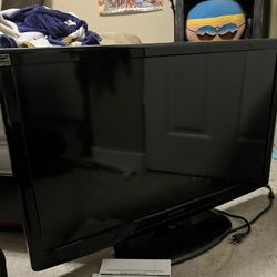 40 Inch Dynex TV