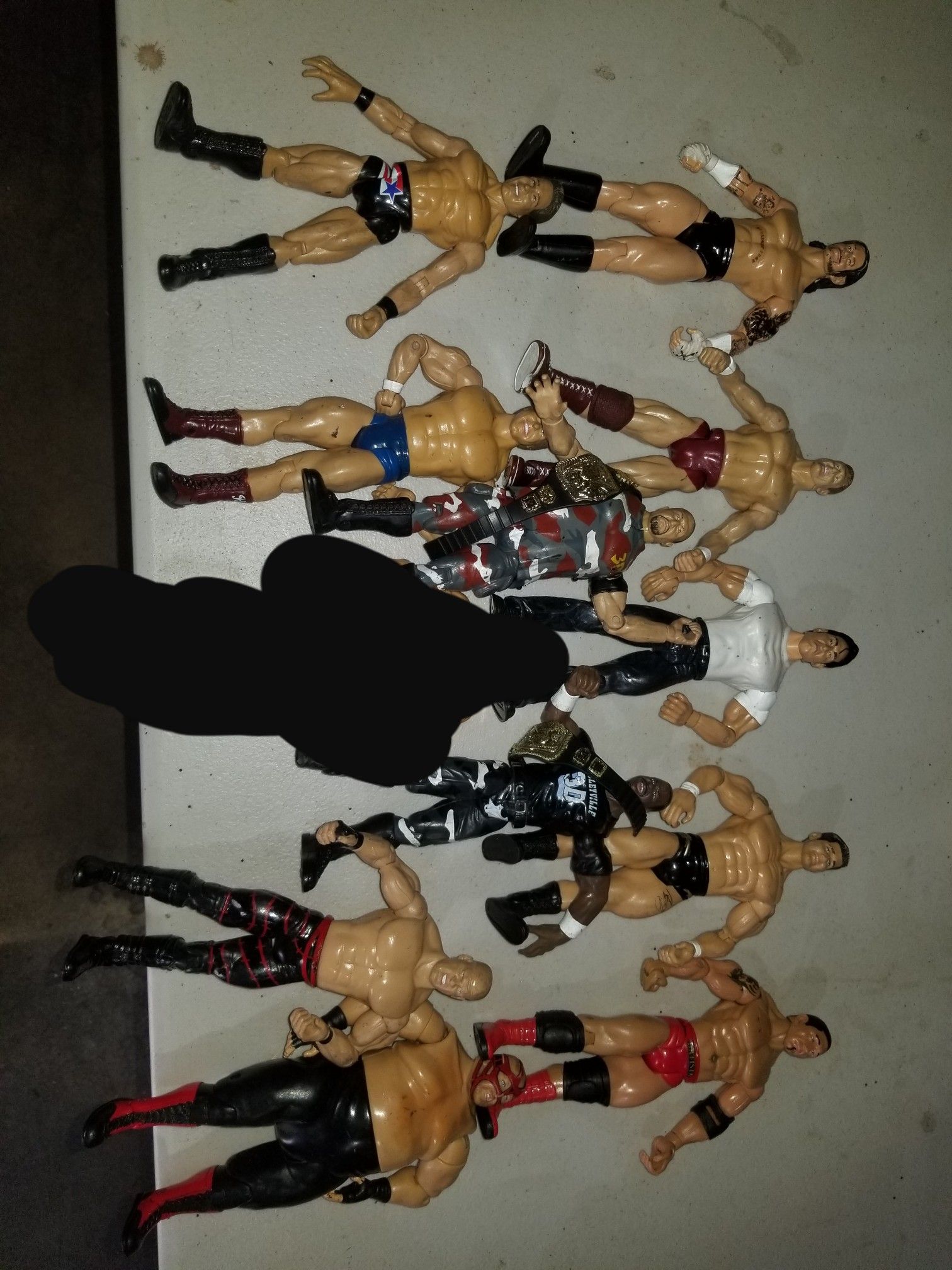 11 used WWE used toys