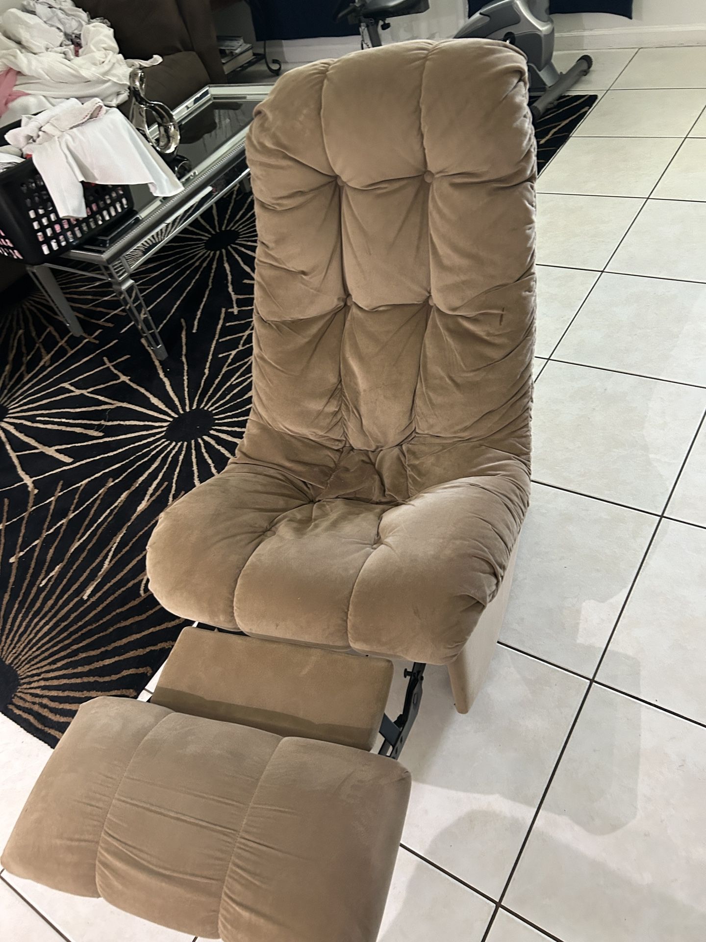 Reclinable Sofa