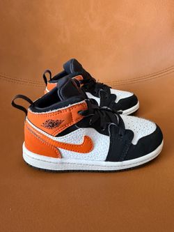 Boys Air Jordan 1 Black Toe Starfish
