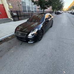 INFINTI G37 2012