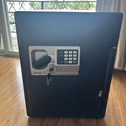sentry Safe Fire Rated Electronic Keypad And Keys For Double Security  ba -106158 class 350 2 hrs 