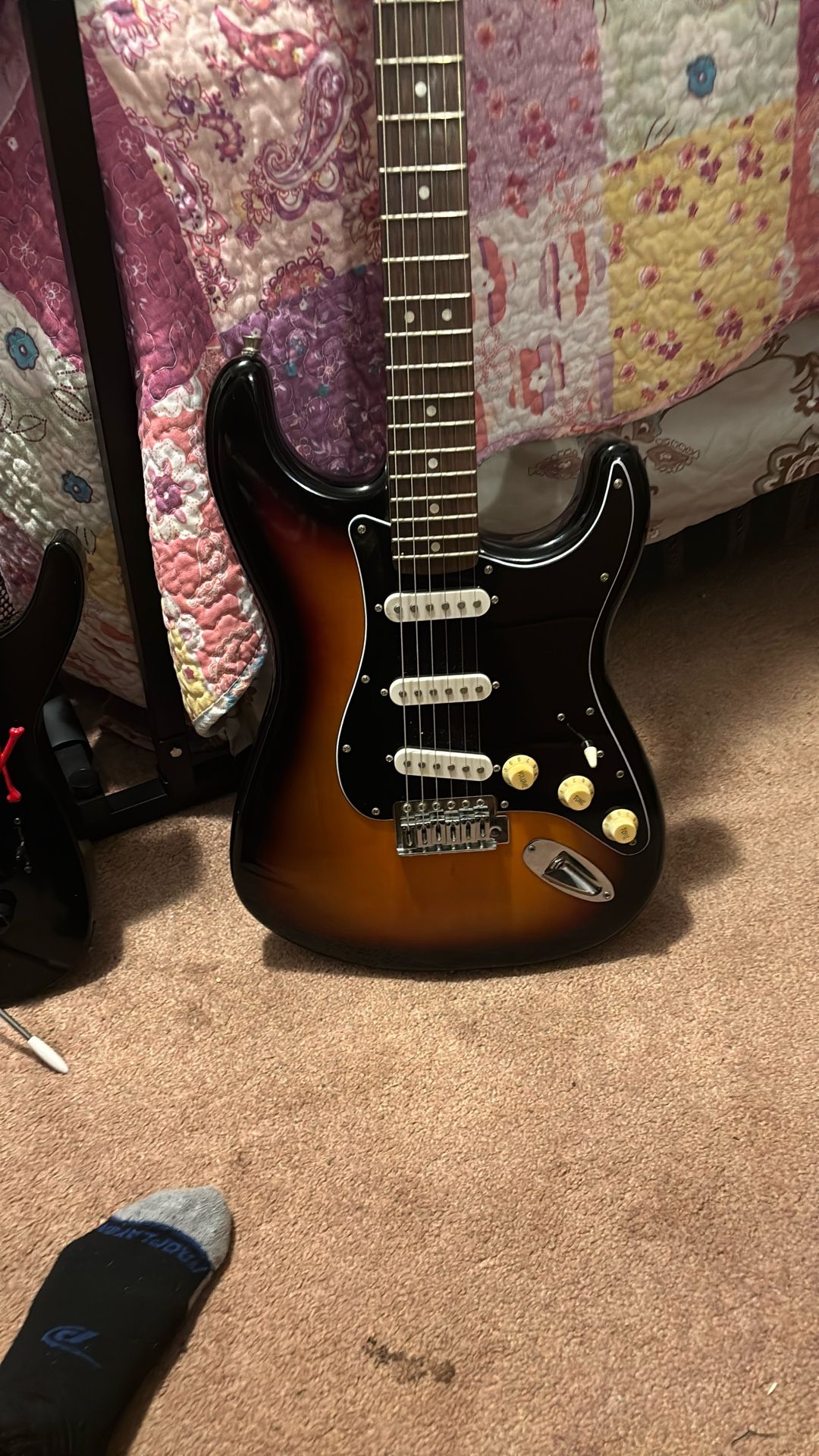 π FENDER π₯ SQUIER β‘οΈ STRAT π