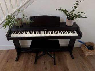 Roland HP-126 Digital Piano with Bench & 3 Pedals – Great Condition
