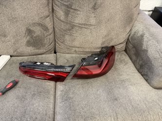 2024 bmw 840i passenger side tail lights