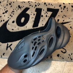 Adidas Yeezy Foam Runner Onyx - Yzy Slide Rnr 350 700 V2