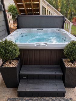 Jacuzzi J 235 Hot Tub – Dacula, GA