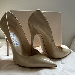 Jimmy Choo Anouk Patent Leather Beige Pointed Toe Pumps 👠