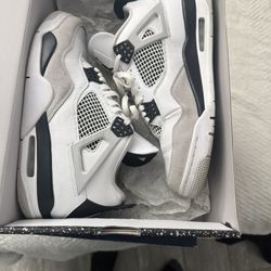 Air Jordan 4