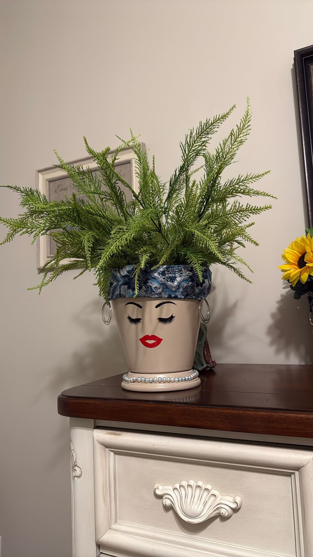 Lady Blue Pot Head