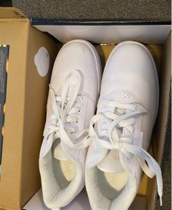 White Heelys size US 8