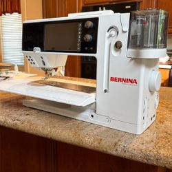 Bernina 880 Plus