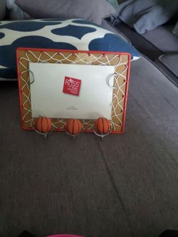 4",x6" basketball pictures frames