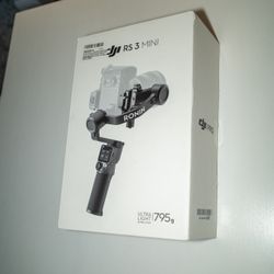 DJI RS 3 Mini Gimbal + SmallRig Handle + Case – $200