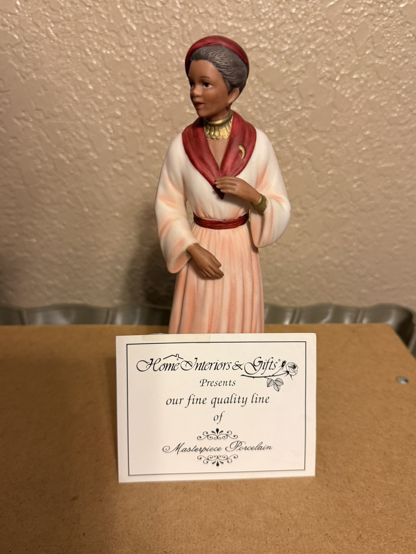 Home Interior Figurine 