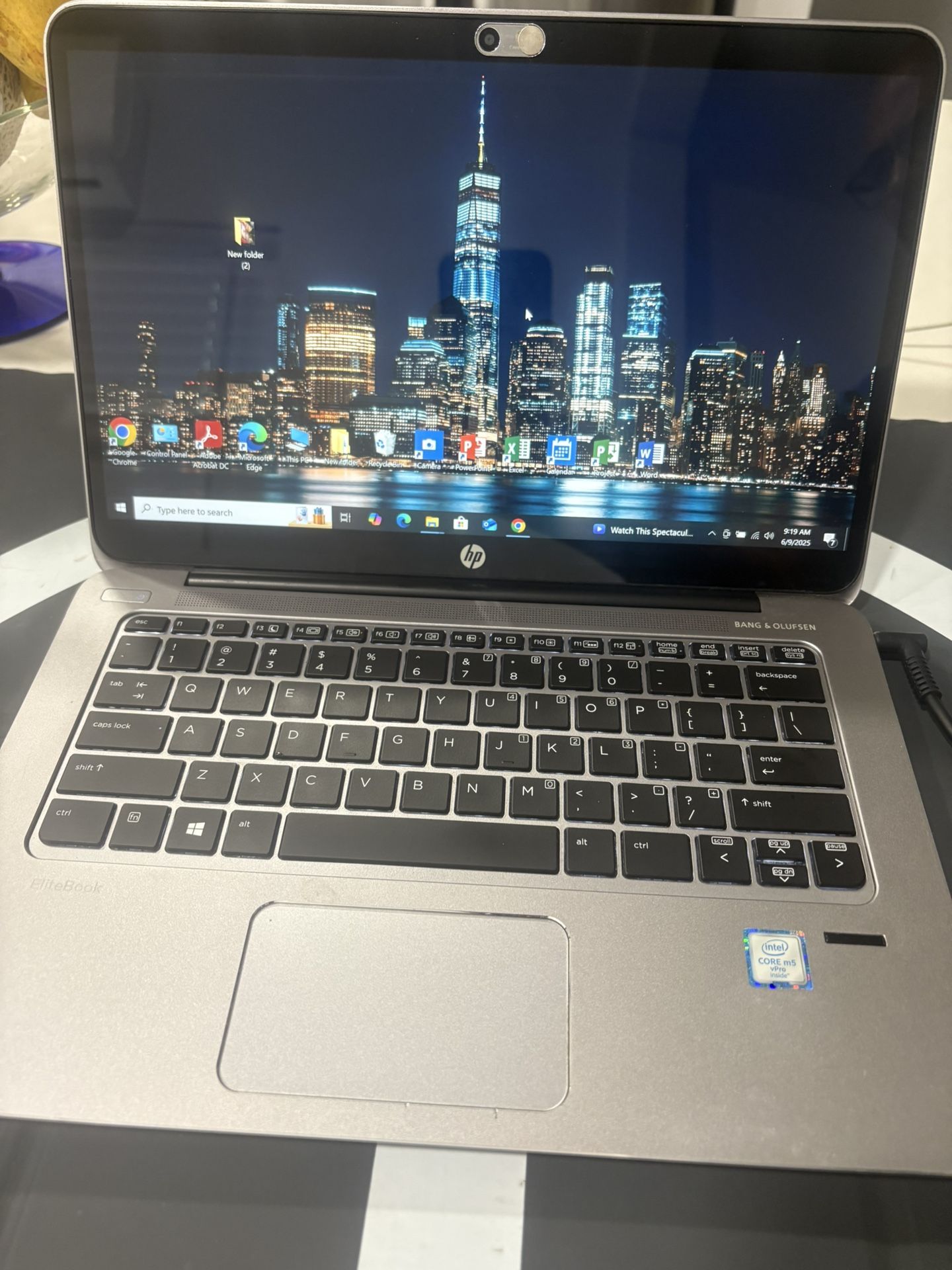HP ÉLITEBOOK model # 1030 G1 … comes with BANG & OLUFSEN SOUND VERY CLEAR 128 GB SOLID STATE M2 SATA …( capacity ) 8.0 GB MEMORY WINDOWS 10 Professi