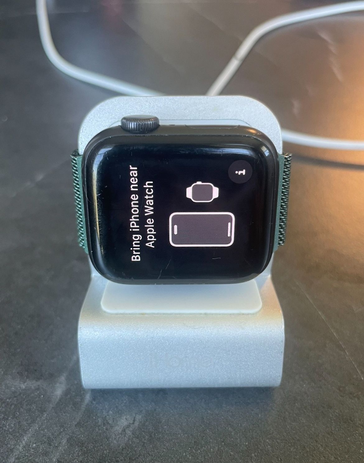 Apple watch SE 40 ml, gps plus charging stand