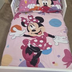TODDLER BED WITH MATTRESS AND COVER