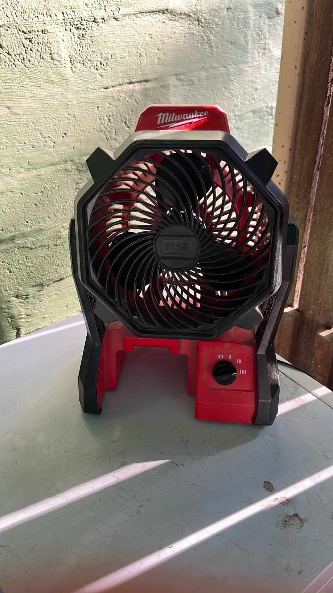 Milwaukee M18 Jobsite Fan