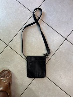 Coach Crossbody Small Bag Soft Black Leather w/Grommets Trim & Leather Stitch