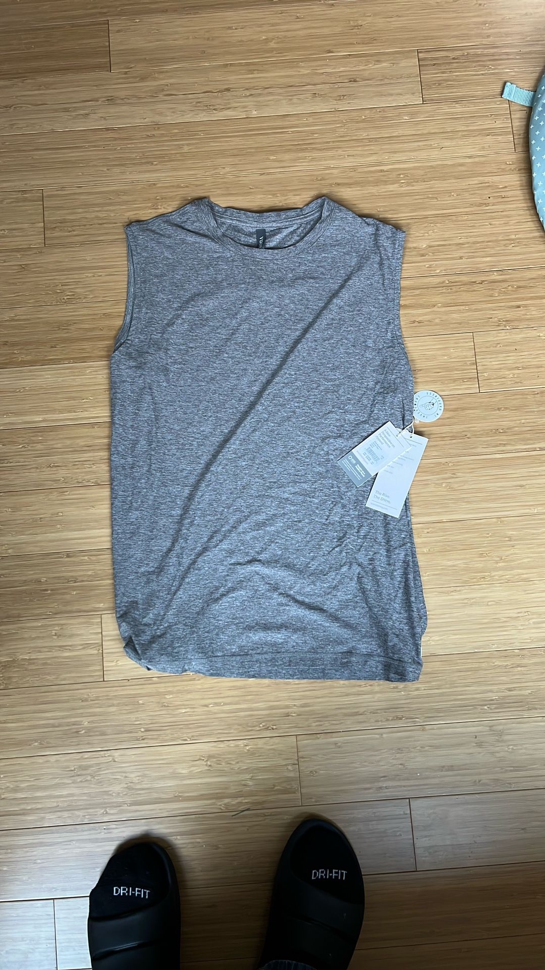 Men’s Vuori XL Tank Brand New