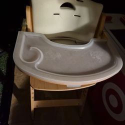 Abiie Beyond Junior Y high Chair