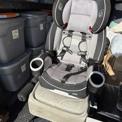 Graco 4Ever 4-in-1 Convertible Car Seat + Britax Seat Protector Mat