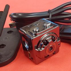 1080 HD DV Mini Camcorder 