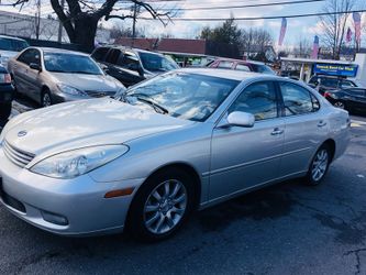 LEXUS ES300 4DR LUXURY SEDAN