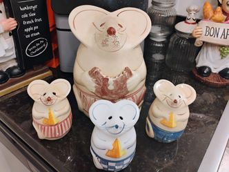 Mouse Cookie 🍪 Jar with Salt & Pepper Shakers