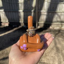 Ring Holder
