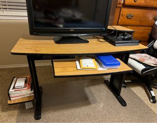 Computer/gaming table
